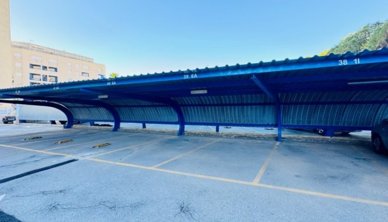 Jälleenmyynti - Asunto - Ylimmän kerroksen asunto - La Mata - LA MATA