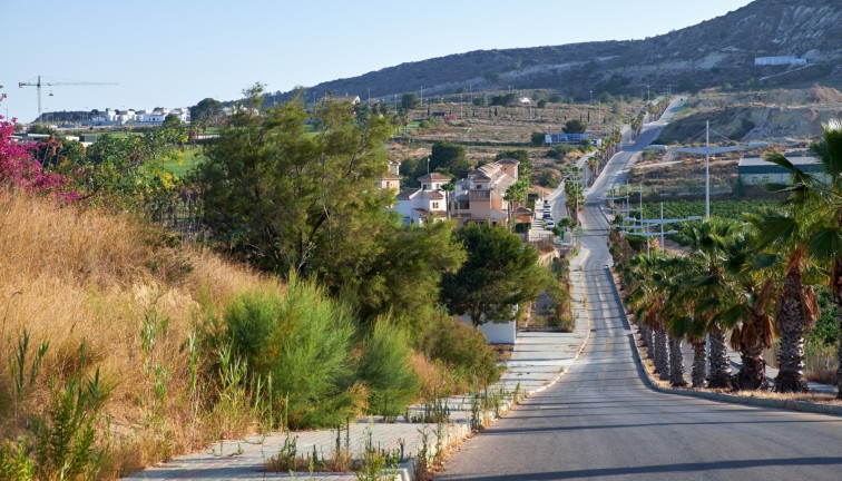 Jälleenmyynti - Tontti - Algorfa