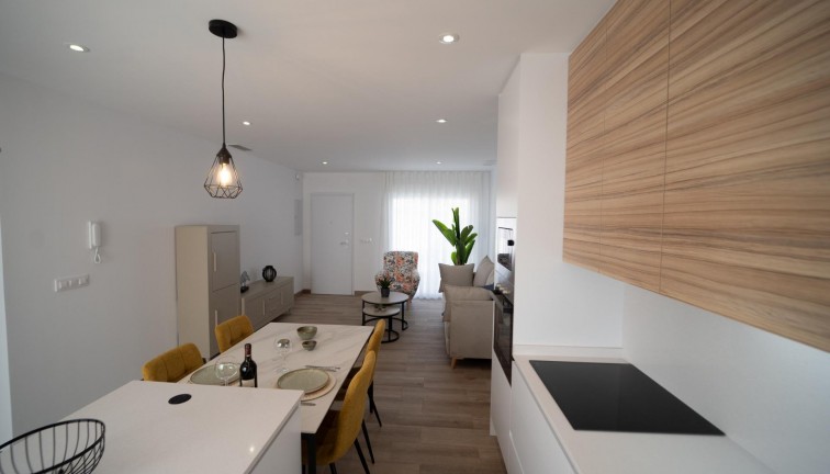 Uudistuotanto - Paritalo/Rivitalo - San Javier