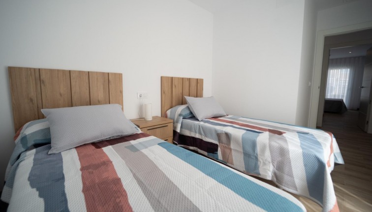 Uudistuotanto - Paritalo/Rivitalo - San Javier