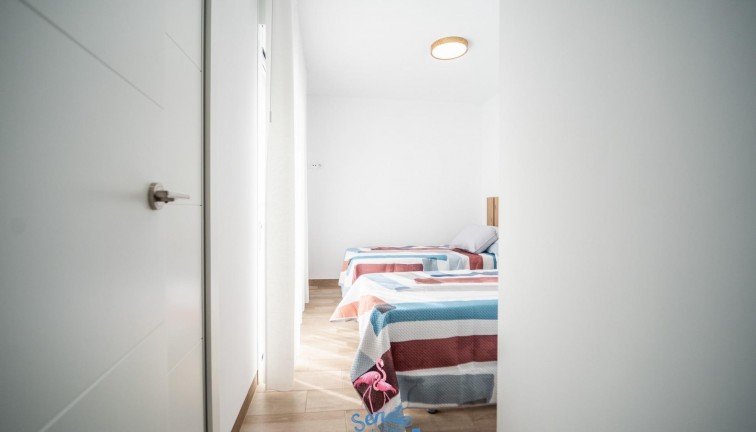 Uudistuotanto - Paritalo/Rivitalo - San Javier