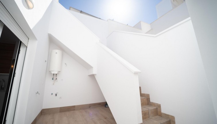 Uudistuotanto - Paritalo/Rivitalo - San Javier