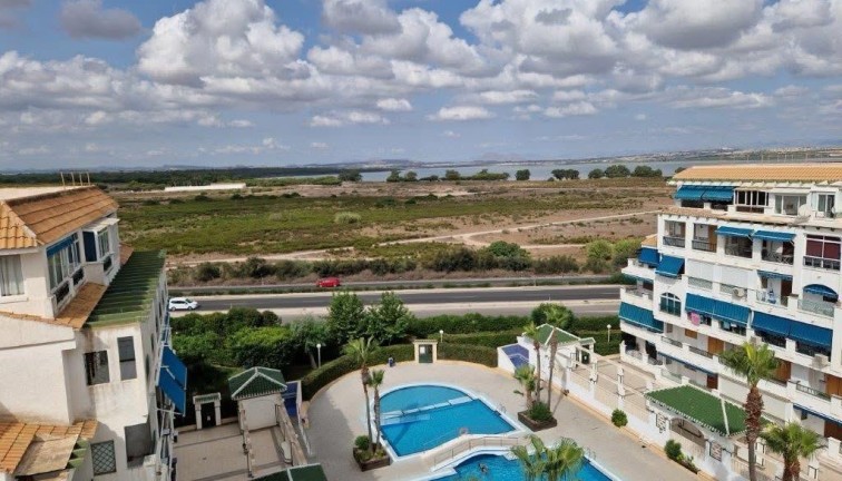 Jälleenmyynti - Yksiö - Torrevieja - LA MATA