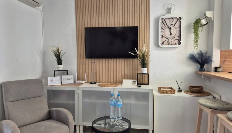 Jälleenmyynti - Yksiö - Torrevieja - LA MATA