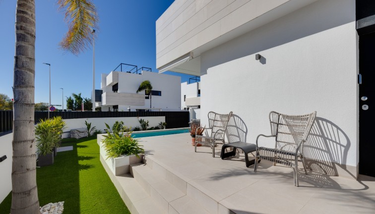 Återförsäljning - Bungalow - Pilar de la Horadada