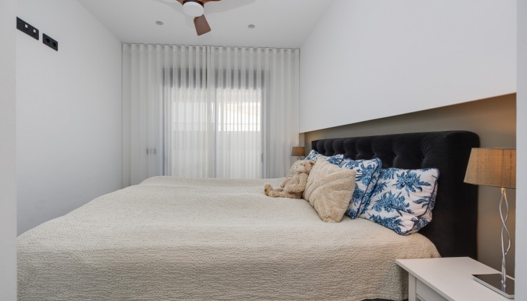 Återförsäljning - Bungalow - Pilar de la Horadada