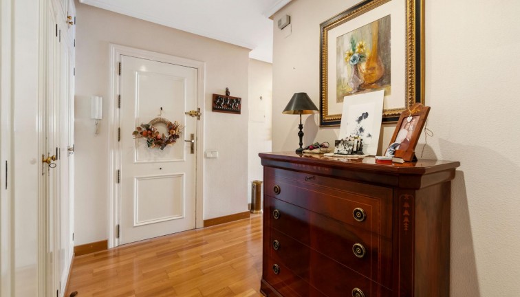 Resale - Apartment - Torrevieja