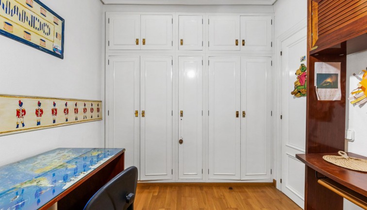 Resale - Apartment - Torrevieja