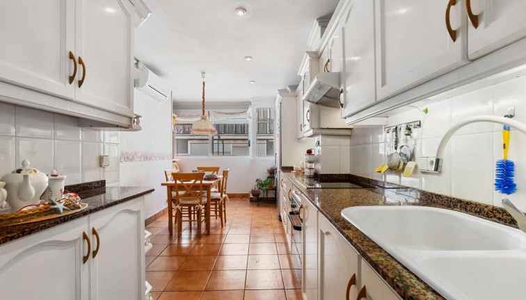 Resale - Apartment - Torrevieja