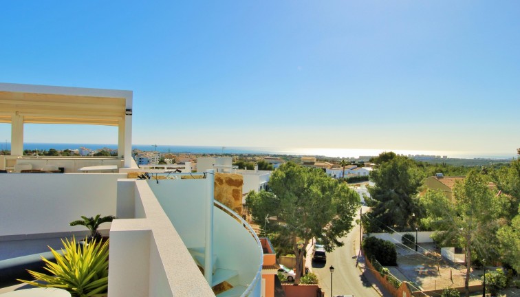 Resale - Apartment - Villamartín