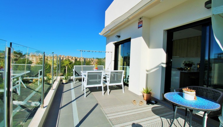 Resale - Apartment - Villamartín