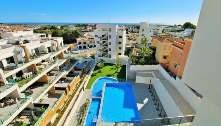 Resale - Apartment - Villamartín
