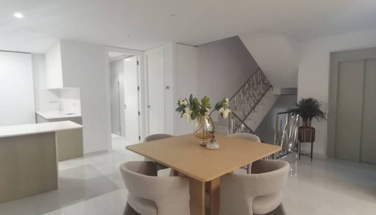 Obra nueva - Chalet - Campoamor