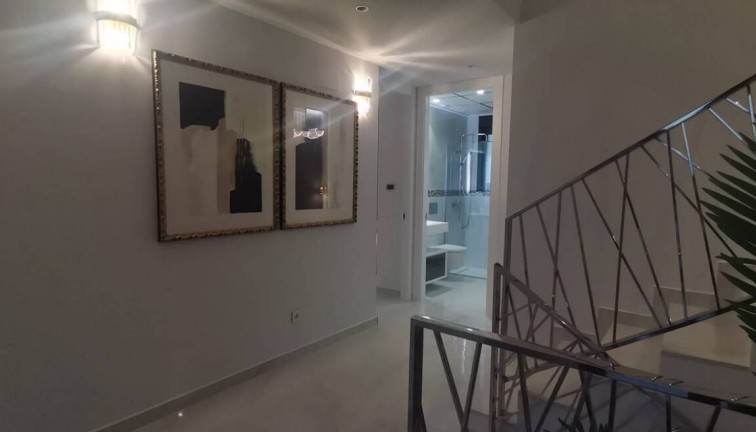 Obra nueva - Chalet - Campoamor