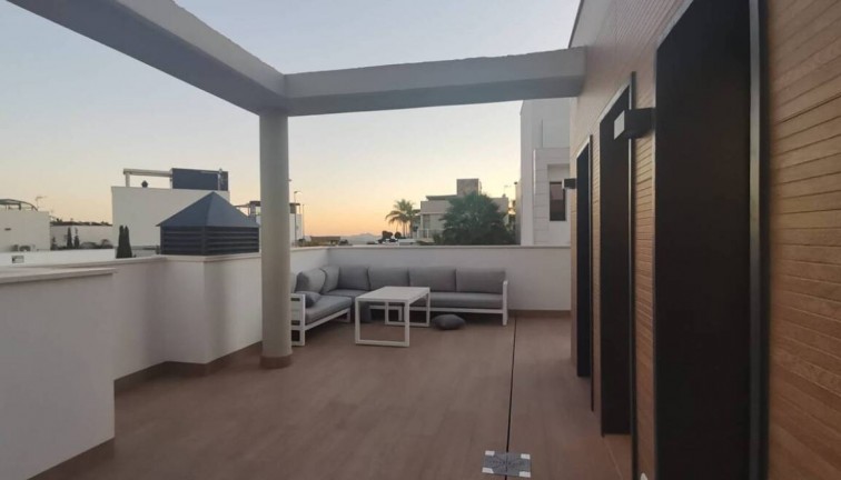 Obra nueva - Chalet - Campoamor