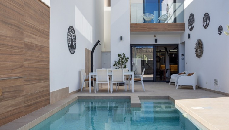 Jälleenmyynti - Paritalo/Rivitalo - Benijofar