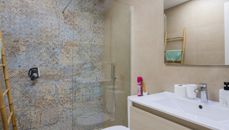 Jälleenmyynti - Paritalo/Rivitalo - Benijofar