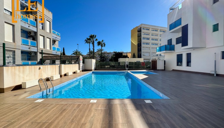 Resale - Apartment - Torrevieja
