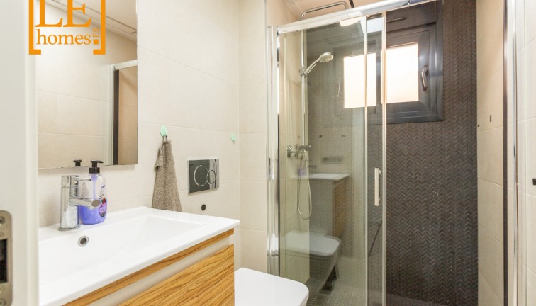 Resale - Apartment - Torrevieja