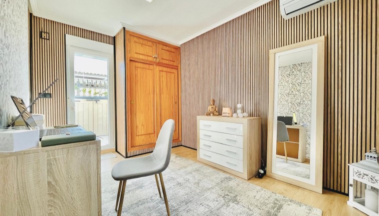 Jälleenmyynti - Paritalo/Rivitalo - Orihuela Costa - Playa Flamenca