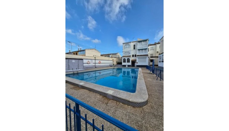 Resale - Apartment - Torrevieja