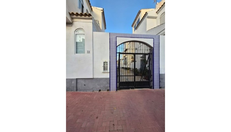 Resale - Apartment - Torrevieja