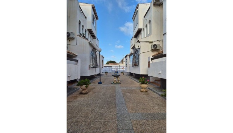 Resale - Apartment - Torrevieja