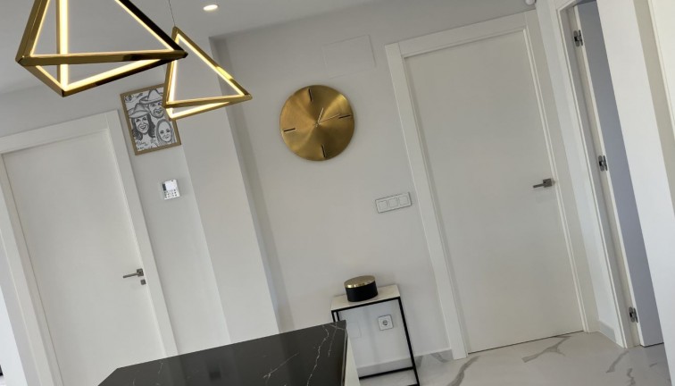 Jälleenmyynti - Bungalow - San Miguel de Salinas