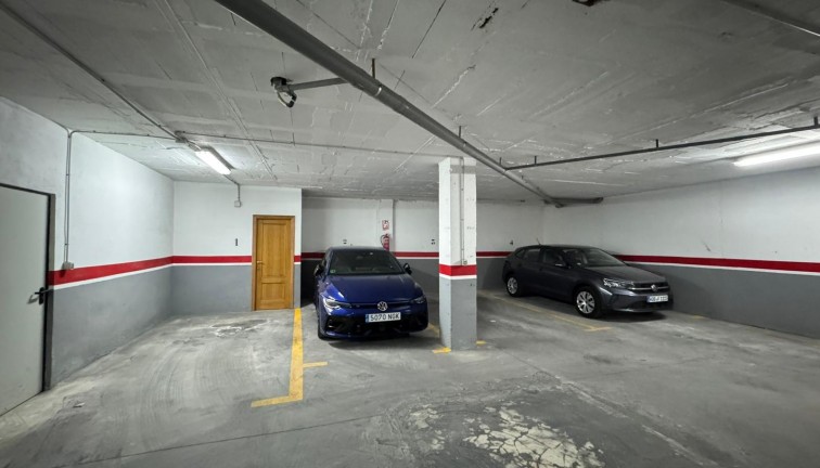 Resale - Garage - Torrevieja