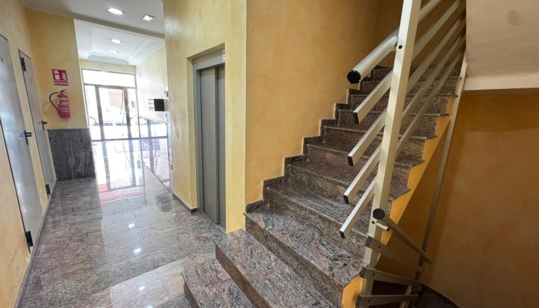 Resale - Garage - Torrevieja