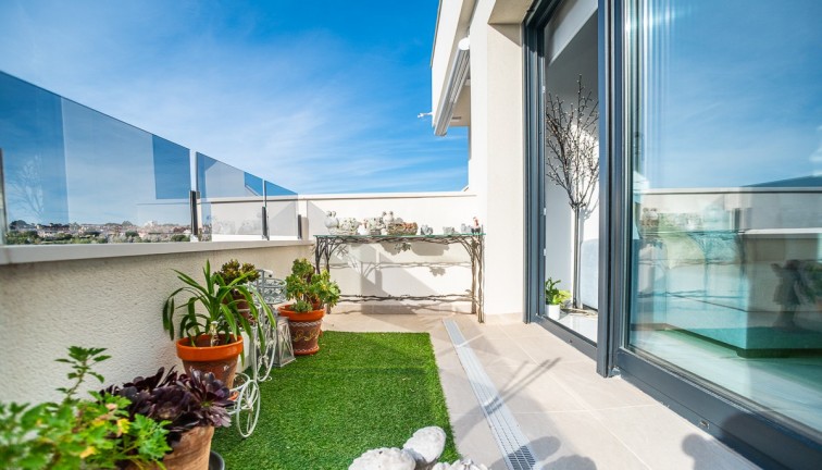 Reventa - Apartamento - Apartamento en el último piso - Orihuela Costa