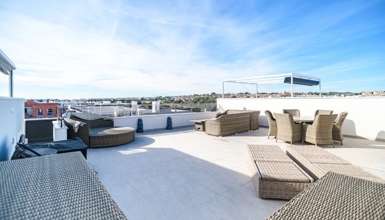 Reventa - Apartamento - Apartamento en el último piso - Orihuela Costa