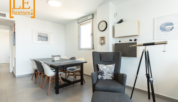 Jälleenmyynti - Asunto - Ylimmän kerroksen asunto - Torrevieja - Nueva Torrevieja