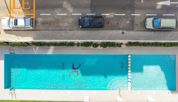 Jälleenmyynti - Asunto - Ylimmän kerroksen asunto - Torrevieja - Nueva Torrevieja