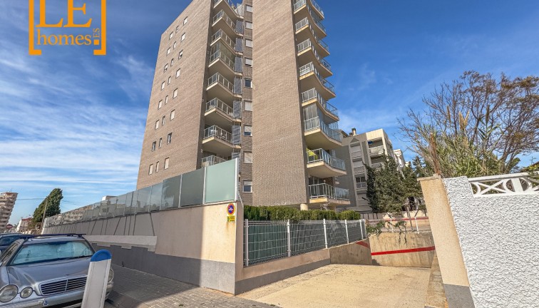 Jälleenmyynti - Asunto - Ylimmän kerroksen asunto - Torrevieja - Nueva Torrevieja