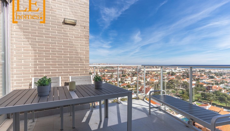 Jälleenmyynti - Asunto - Ylimmän kerroksen asunto - Torrevieja - Nueva Torrevieja