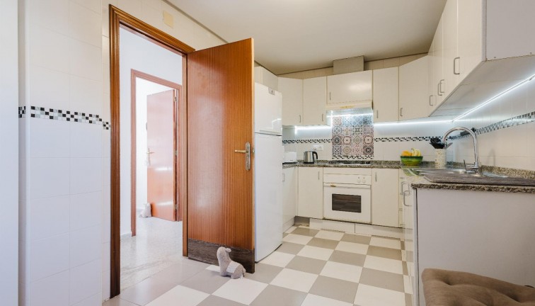 Reventa - Apartamento / piso - San Miguel de Salinas