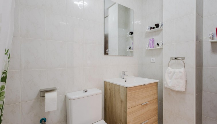 Reventa - Apartamento / piso - San Miguel de Salinas