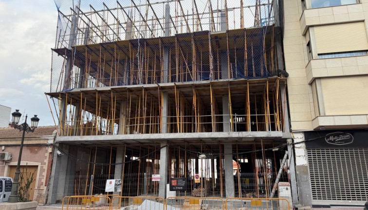 Uudistuotanto - Asunto - Guardamar del Segura