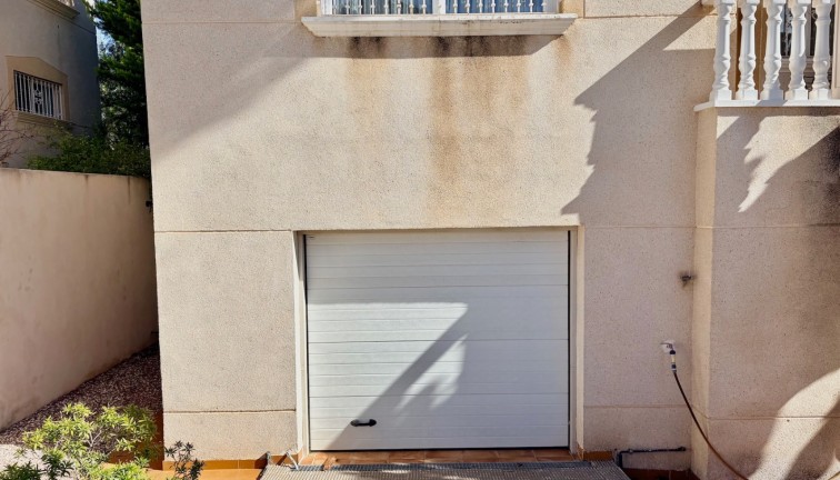 Jälleenmyynti - Erillistalo - Orihuela Costa - Villamartín