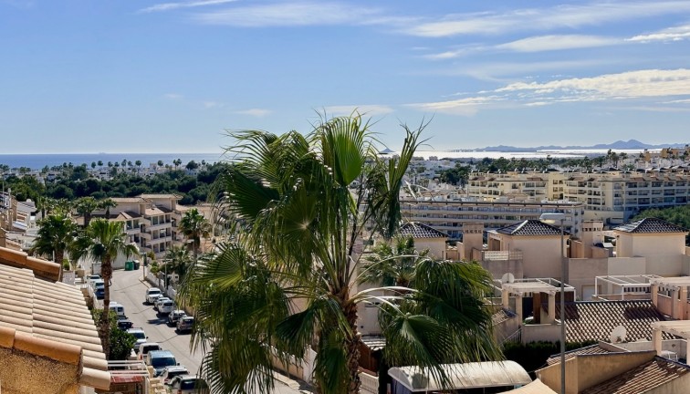 Jälleenmyynti - Erillistalo - Orihuela Costa - Villamartín