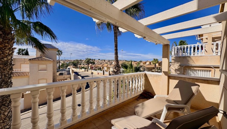 Jälleenmyynti - Erillistalo - Orihuela Costa - Villamartín