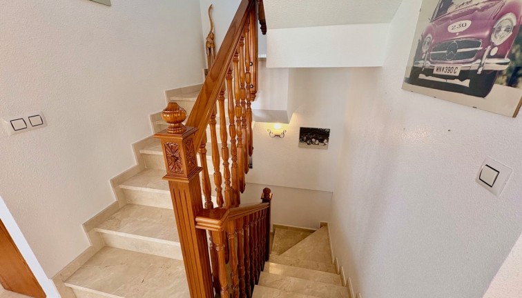 Jälleenmyynti - Erillistalo - Orihuela Costa - Villamartín