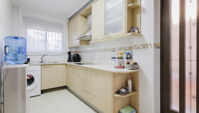 Jälleenmyynti - Erillistalo - Torrevieja - Aguas Nuevas