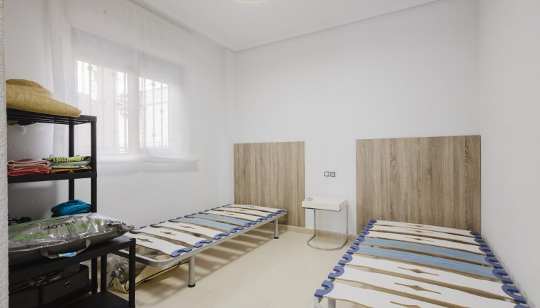 Jälleenmyynti - Erillistalo - Torrevieja - Aguas Nuevas