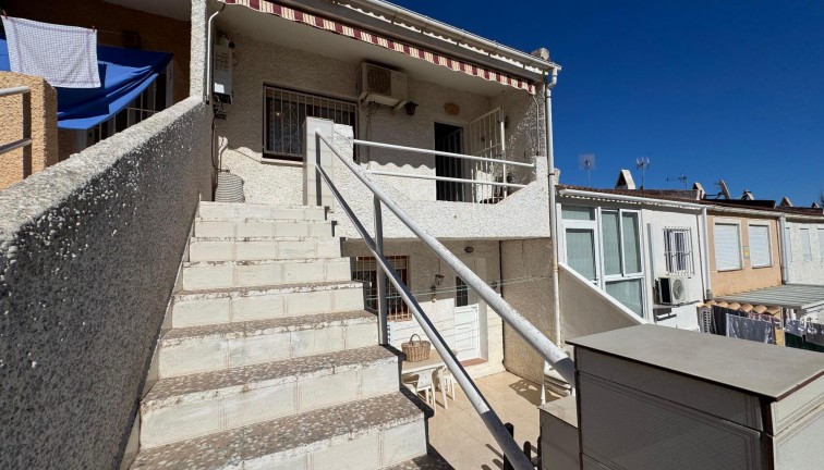 Jälleenmyynti - Erillistalo - Torrevieja - Los Balcones
