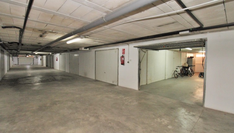 Resale - Semi-Detached - Playa Flamenca