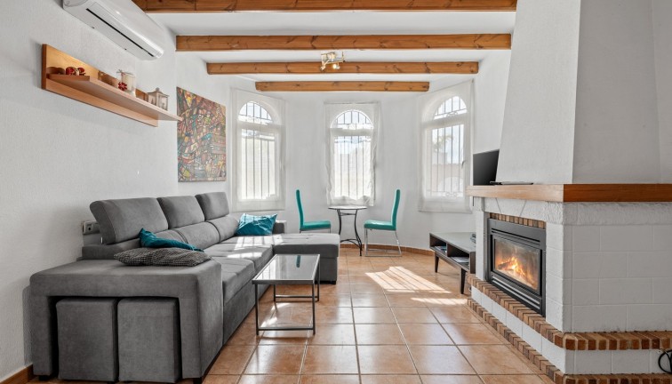 Jälleenmyynti - Erillistalo - Orihuela Costa - Castillo de Don Juan