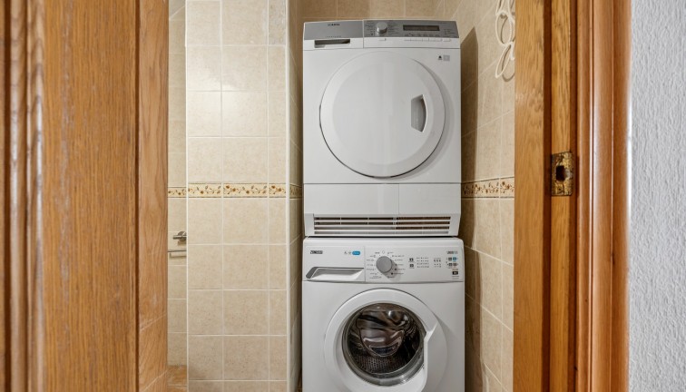 Jälleenmyynti - Erillistalo - Orihuela Costa - Castillo de Don Juan