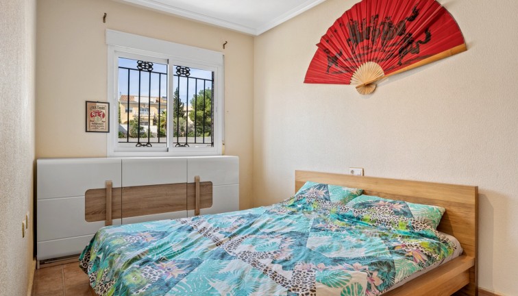 Jälleenmyynti - Erillistalo - Orihuela Costa - Castillo de Don Juan